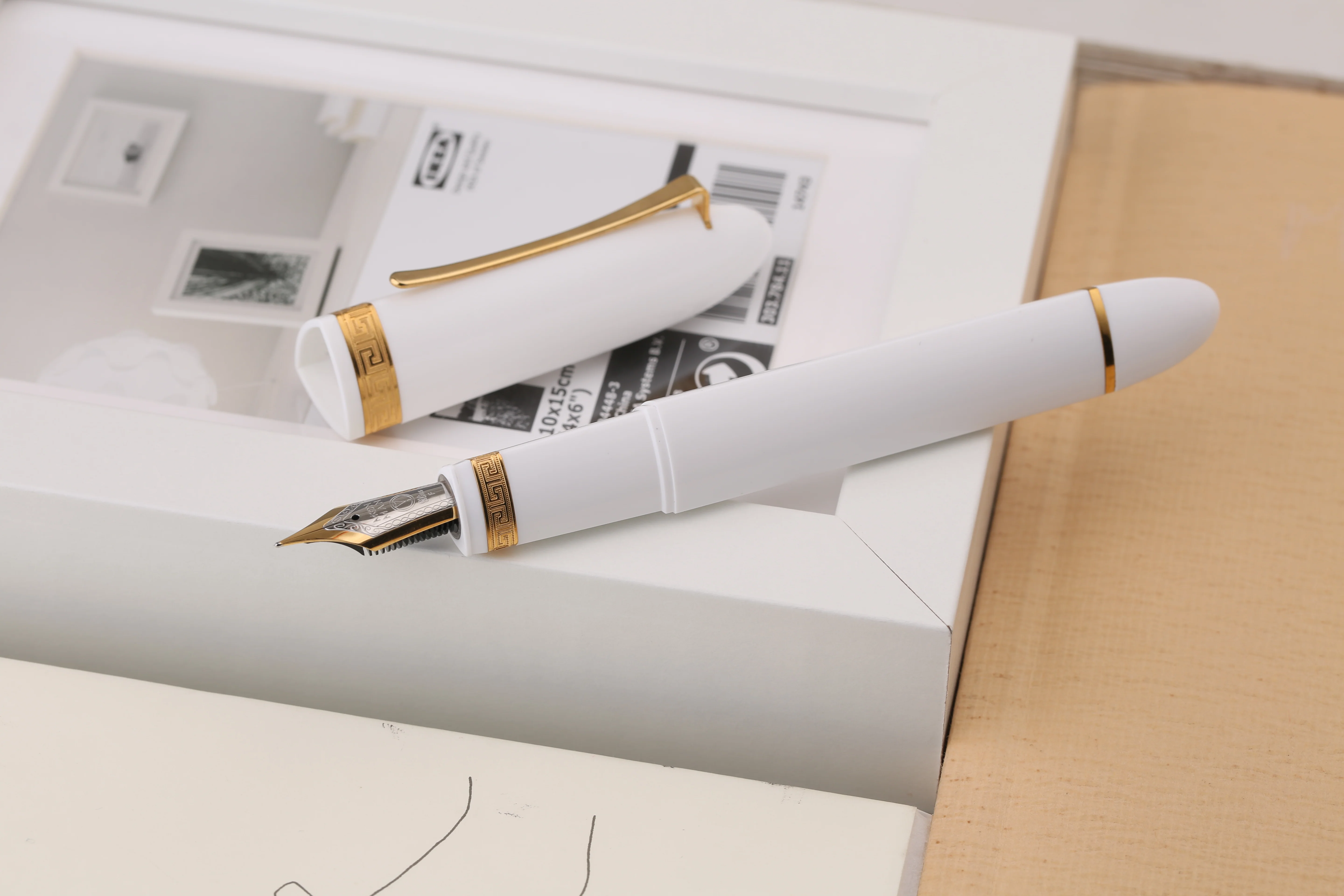 Moonman V60 Triangular Piston Fountain Pen – Ergonomic Extra Fine Writing Instrument with Resin Body And Gift Box (White With Gold Trim & Clip) - Image 4